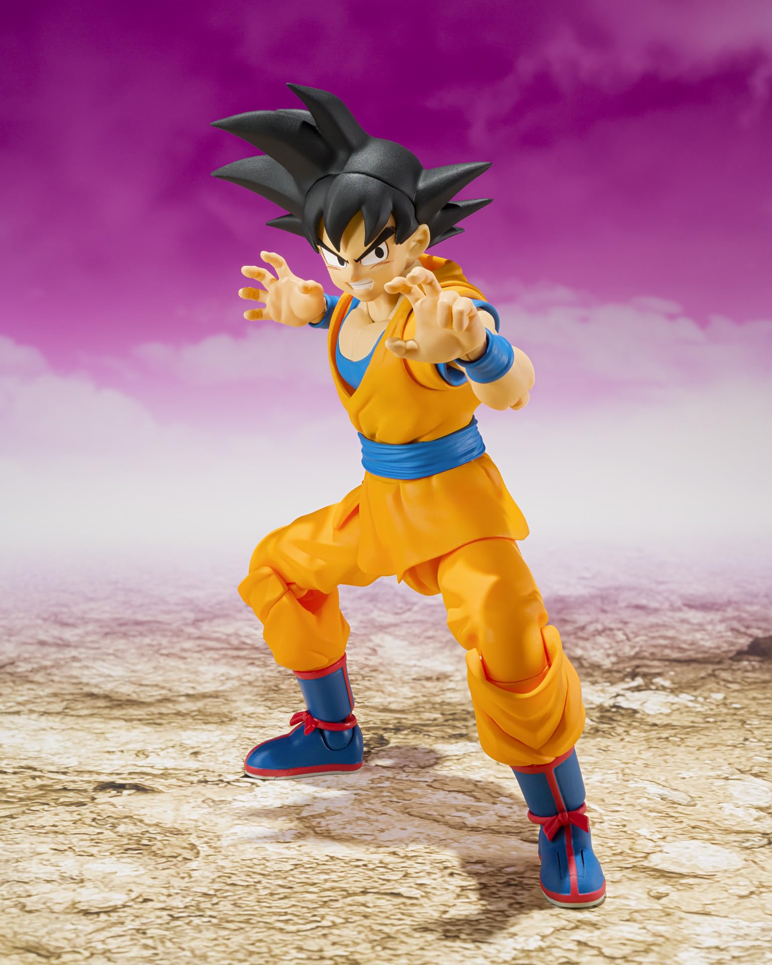Foto 4 pulgar | Figura De Acción Tamashii Nations Dragon Ball Daima Son Goku - Venta Internacional.