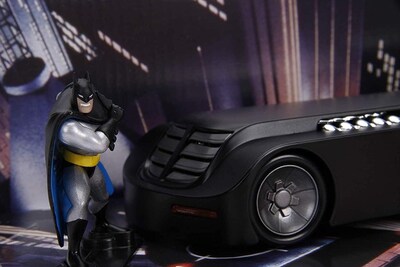 Foto 5 | Coche De Juguete Jada Toys Dc Comics 1:24 Batmóvil Animado De Batman - Venta Internacional.