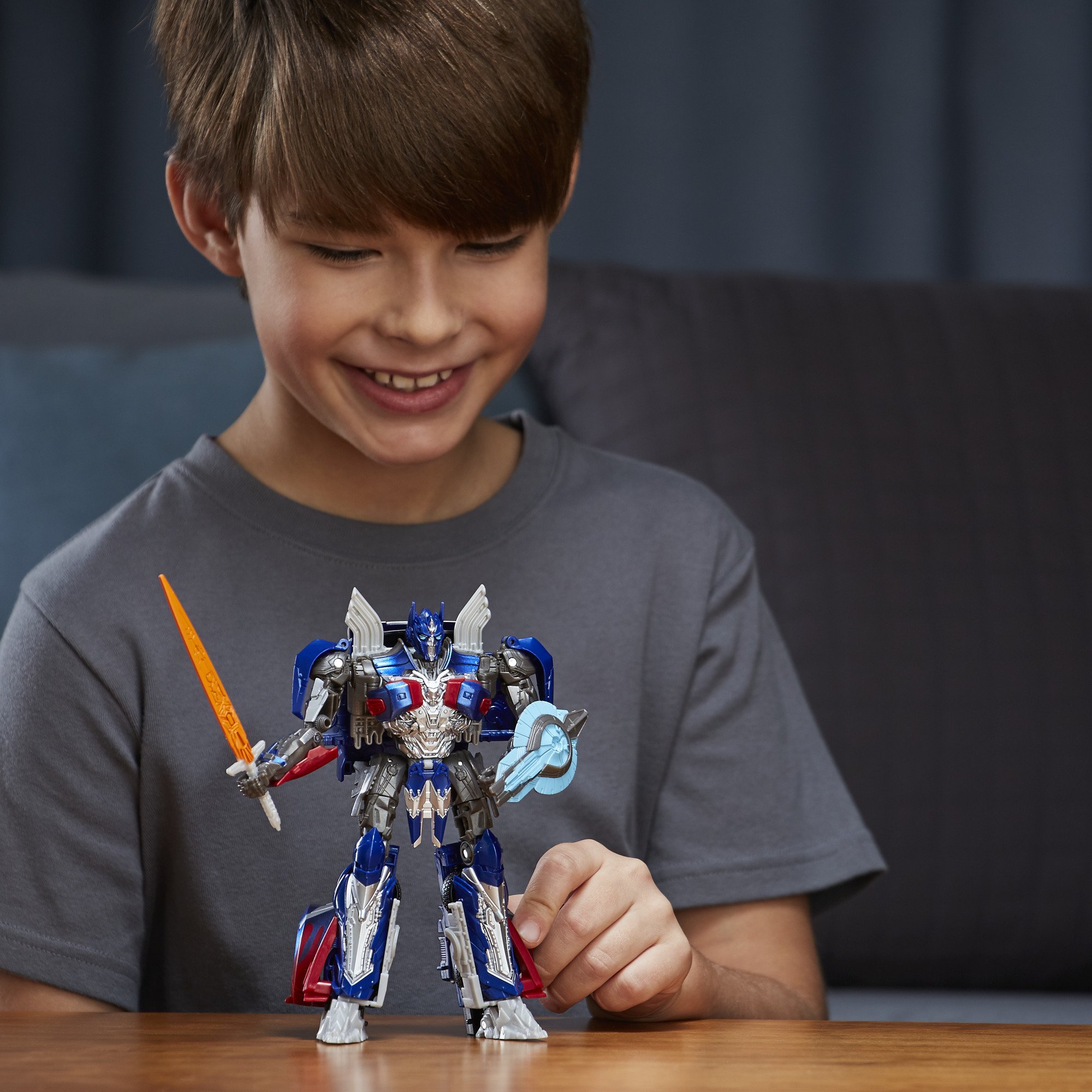 Foto 5 | Figura De Acción Transformers Optimus Prime Voyager Class - Venta Internacional.