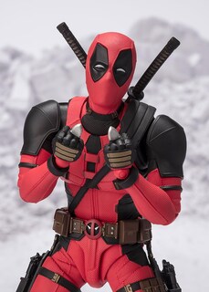 Foto 5 | Figura De Acción Tamashii Nations Deadpool & Wolverine - Venta Internacional.