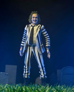 Foto 2 | Figura De Acción Neca Beetlejuice, Traje Blanco Y Negro De 7 Pulgadas - Venta Internacional.