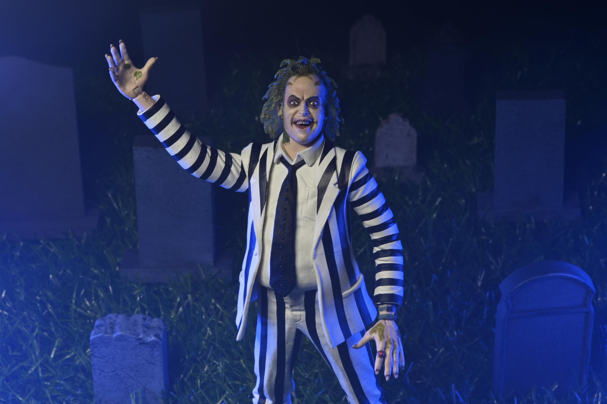 Foto 5 pulgar | Figura De Acción Neca Beetlejuice, Traje Blanco Y Negro De 7 Pulgadas - Venta Internacional.