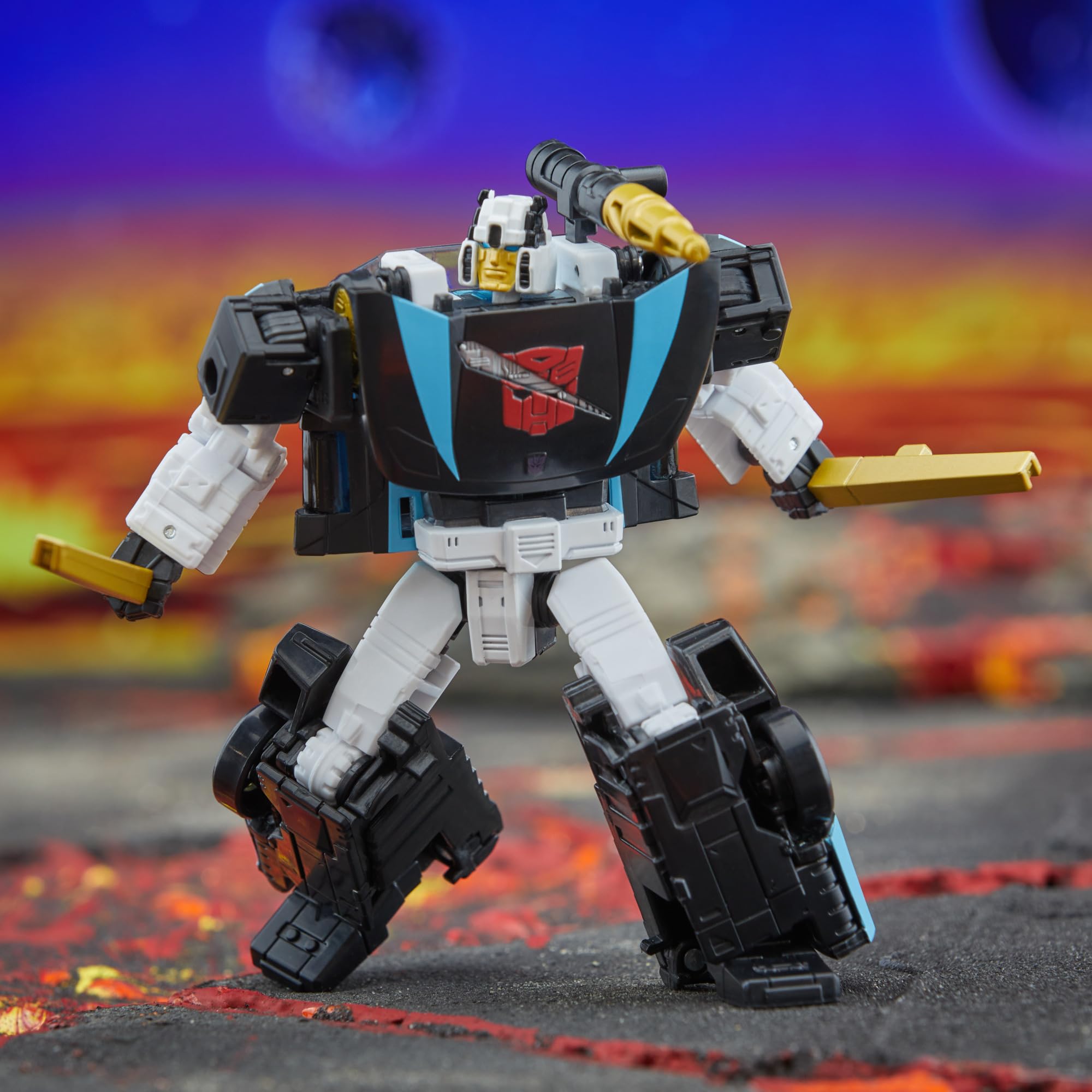Foto 5 | Figura De Acción Transformers Legacy Deluxe Wheeljack 14 Cm - Venta Internacional.