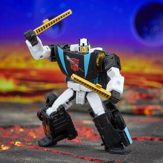 Foto 6 | Figura De Acción Transformers Legacy Deluxe Wheeljack 14 Cm - Venta Internacional.