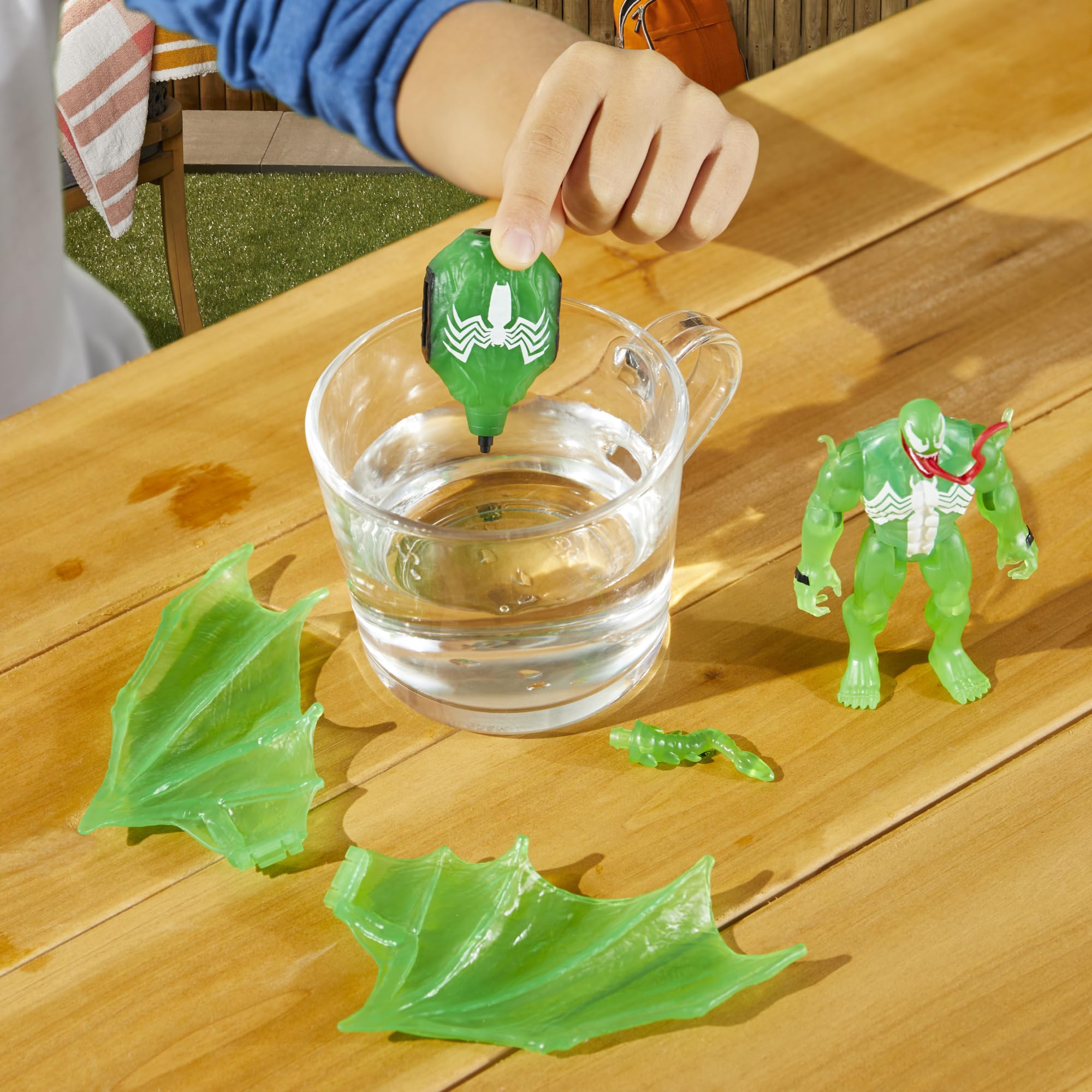 Foto 4 pulgar | Set De Juego Con Figura De Acción Y Vehículo Hasbro Marvel Venom - Venta Internacional.