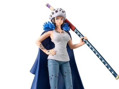 Foto 2 | Figura Banpresto One Piece Trafalgar Law Change, Versión 6.3 Pulgadas - Venta Internacional.