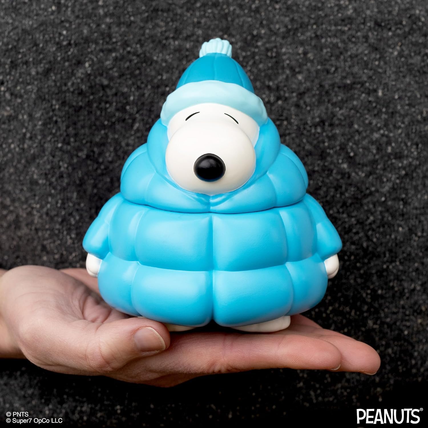 Foto 7 pulgar | Figura De Acción Super7 Fun! ¡diversión! Abrigo Acolchado Peanuts Snoopy De 5 Pulgadas - Venta Internacional.