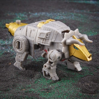 Foto 4 | Figura De Acción Transformers Legacy Evolution Dinobot Slug - Venta Internacional.