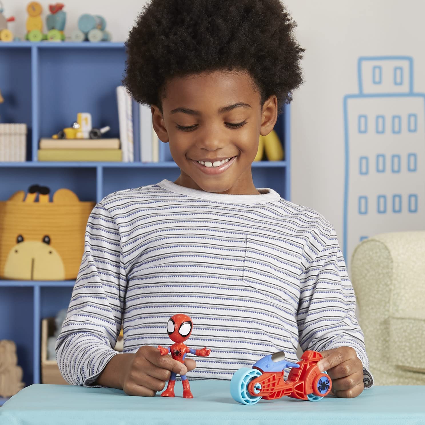 Foto 5 pulgar | Figura De Acción Hasbro Marvel Spidey Con Moto De Más De 3 Años - Venta Internacional.