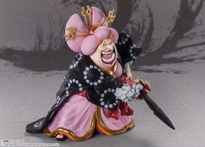Foto 2 | Estatua Coleccionable Tamashii Nations Una Sola Pieza de Charlotte Linlin - Venta Internacional