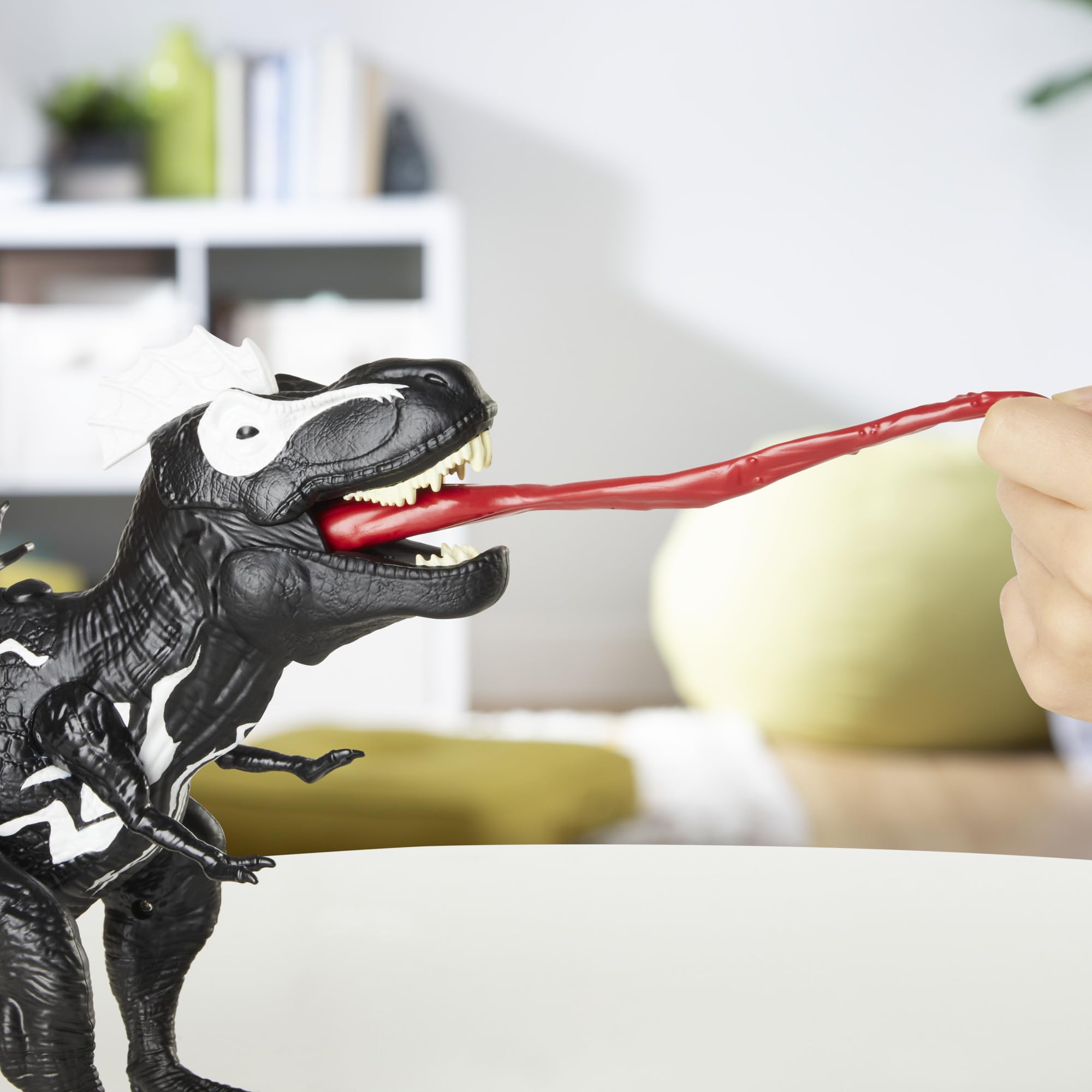 Foto 4 | Figura De Acción Spider-man Venomversus Venomsaurus Rex 40cm - Venta Internacional.