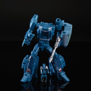 Foto 7 | Figura De Acción Transformers Generations Deluxe Titans Return Blurr - Venta Internacional.