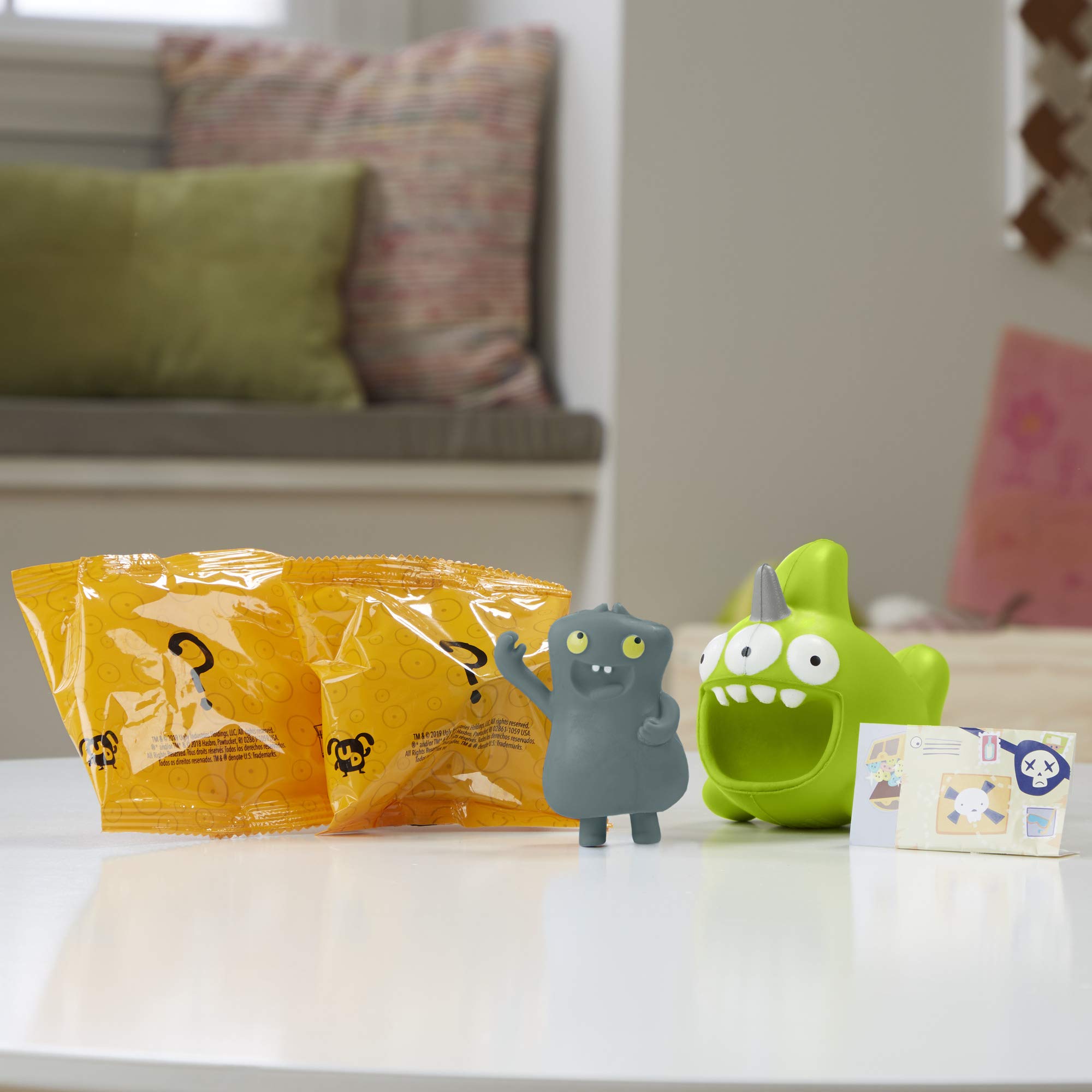 Foto 3 | Figuras De Juguete Hasbro Toys Uglydolls Babo & Squish &-go Sharwhal - Venta Internacional.