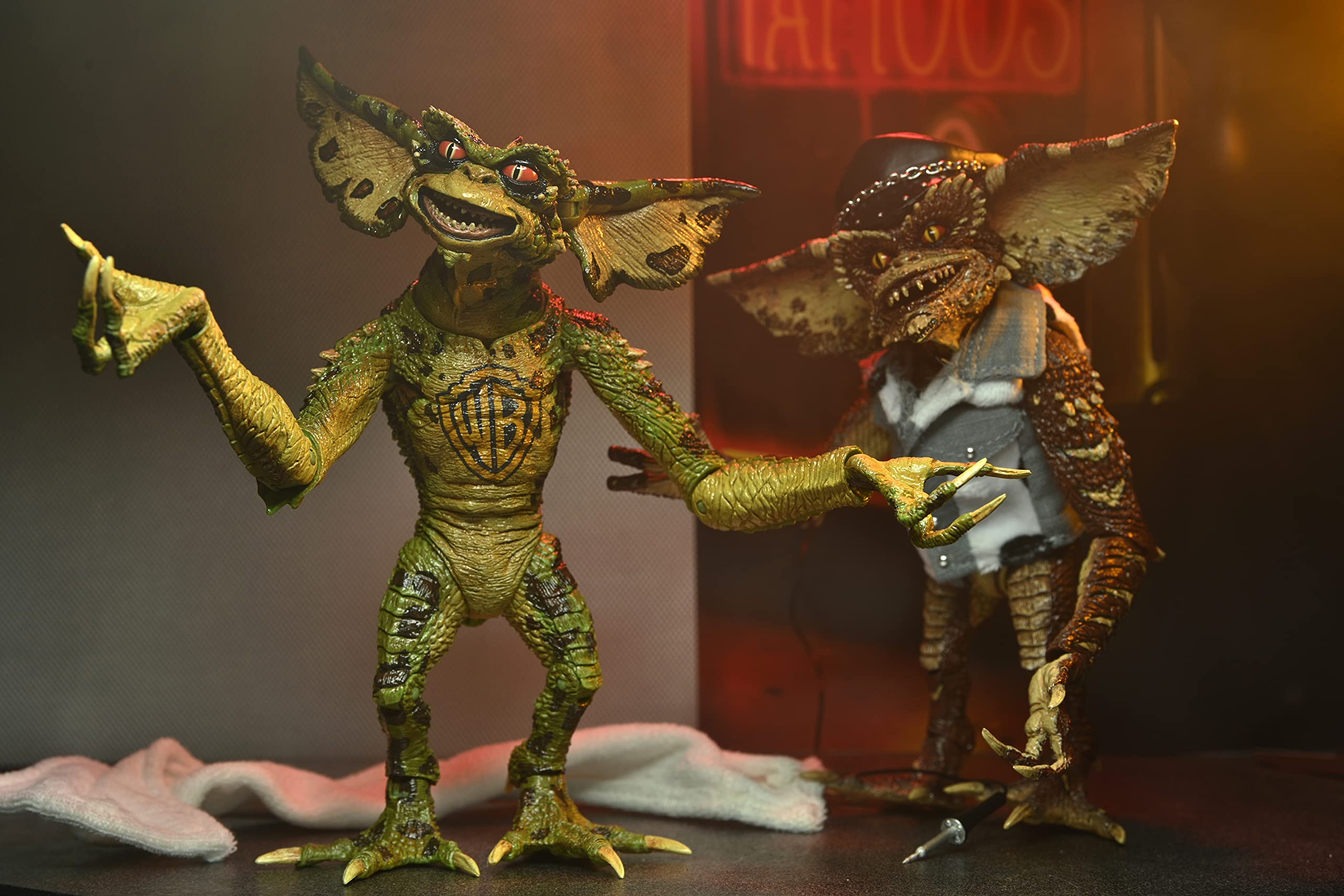 Foto 4 pulgar | Figura De Acción Neca Gremlins 2 Tattoo Gremlins 7, Paquete De 2 - Venta Internacional.