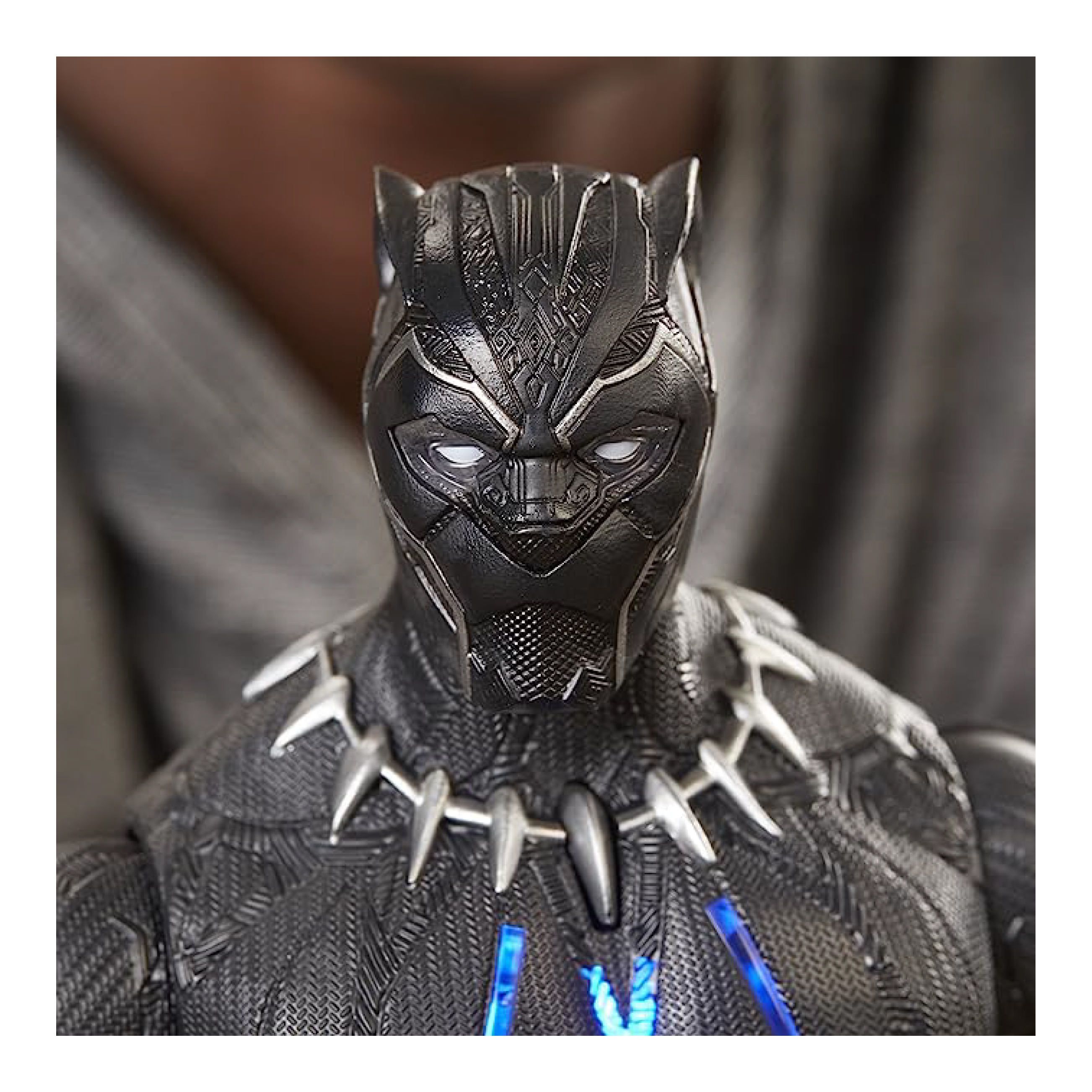 Foto 4 pulgar | Figura de Acción Avengers Black Panther