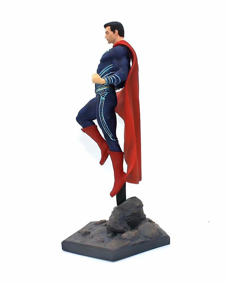 Foto 3 pulgar | Venta Internacional - Figura De Acción Superman Flying Stance De Superhéroe, 27 Cm