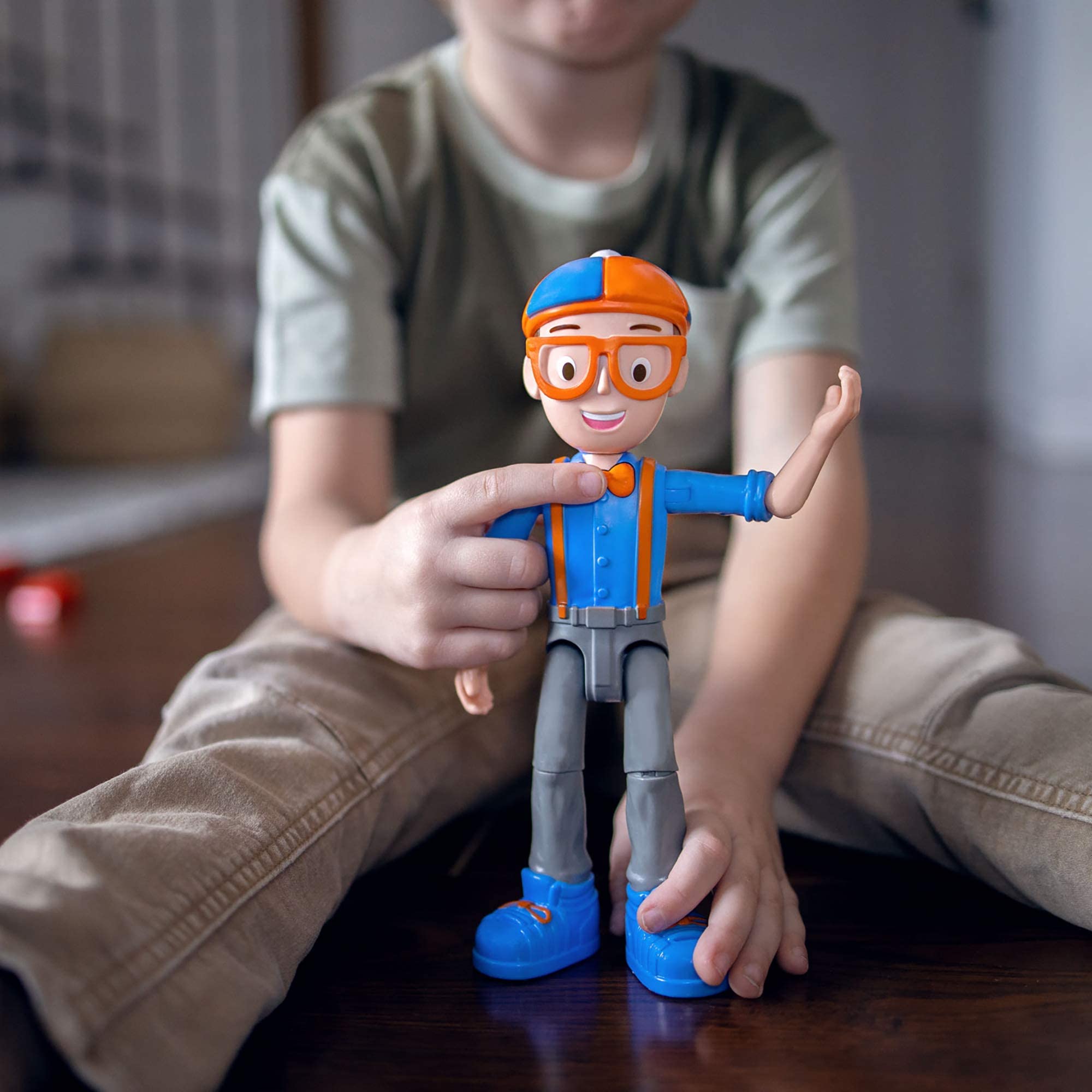 Foto 5 pulgar | Venta Internacional - Figura Parlante Blippi