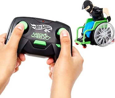 Foto 3 | Silla De Ruedas Con Mando A Distancia Hot Wheels Rc Wheelz Stuntin' - Venta Internacional.