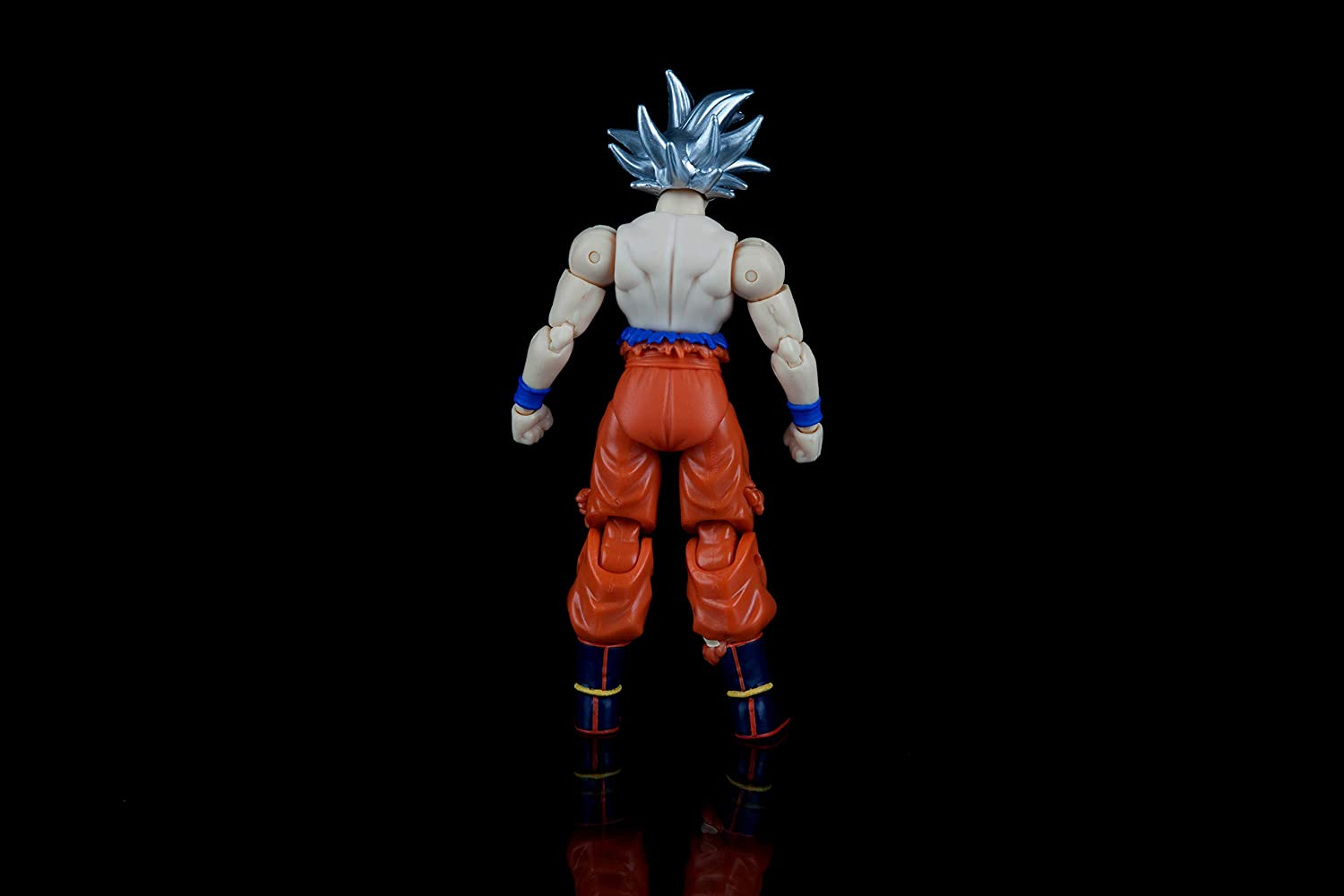 Foto 4 pulgar | Figura De Goku Super Ultra Instinct De Dragon Ball De 7 Pulgadas - Venta Internacional.