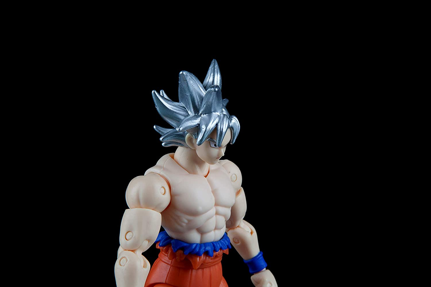 Foto 5 | Figura De Goku Super Ultra Instinct De Dragon Ball De 7 Pulgadas - Venta Internacional.