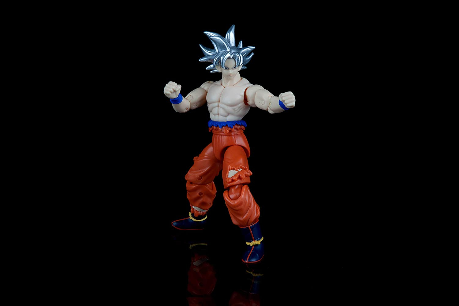 Foto 7 pulgar | Figura De Goku Super Ultra Instinct De Dragon Ball De 7 Pulgadas - Venta Internacional.