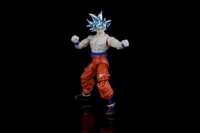 Foto 6 | Figura De Goku Super Ultra Instinct De Dragon Ball De 7 Pulgadas - Venta Internacional.