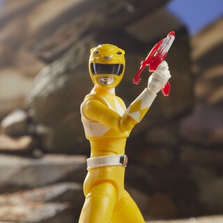 Foto 4 | Figura de Acción Power Rangers Lightning Ranger Amarilla- Venta Internacional