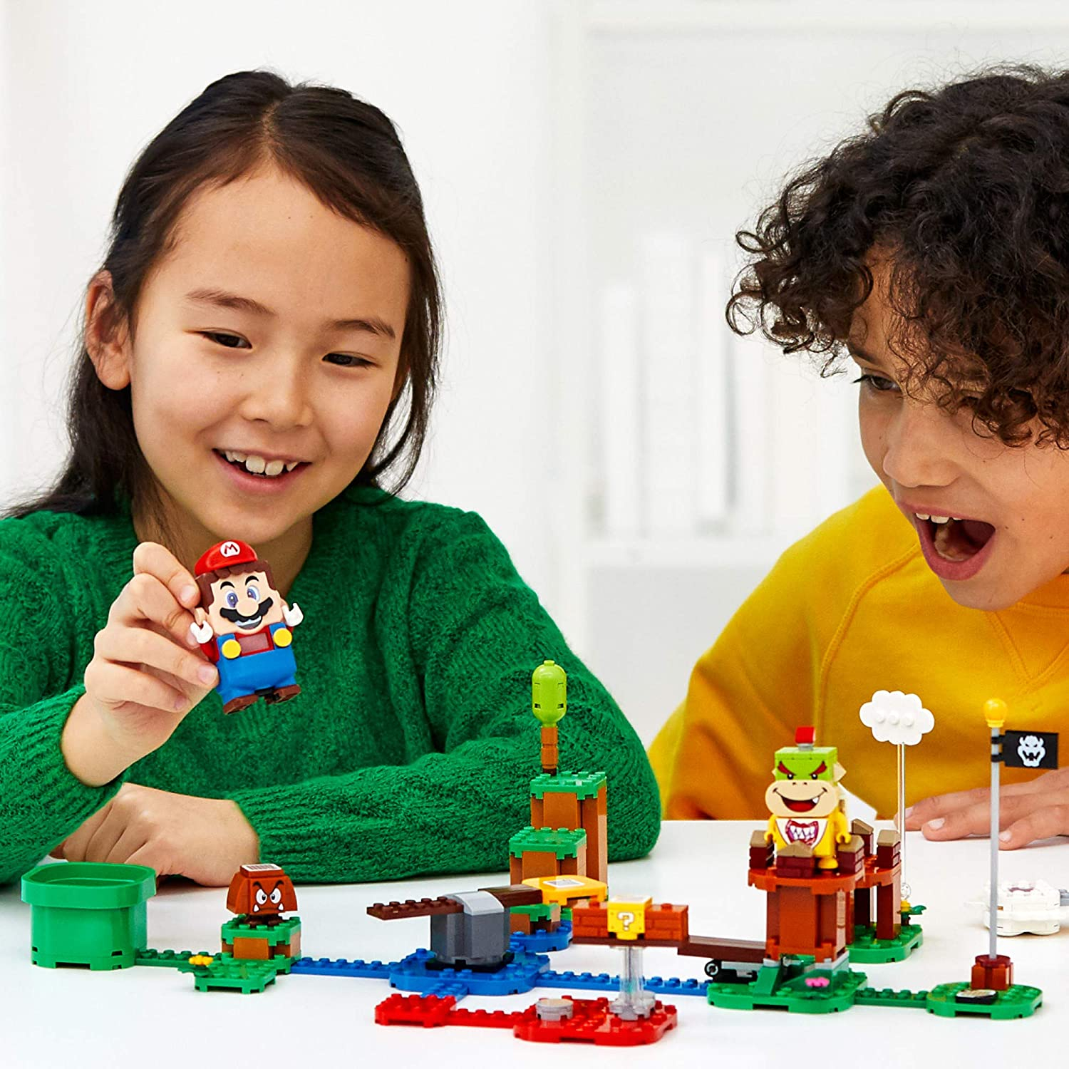 Foto 5 pulgar | Venta Internacional-  LEGO Super Mario Recorrido Inicial: Aventuras con Mario 231 Piezas