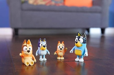 Foto 4 | Juego De 4 Juguetes Familiares De Bluey And Friends - Venta Internacional.