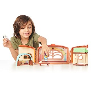 Foto 4 | Set De Juego Escolar Bluey Con 5 Figuras De Chloe, The Terriers - Venta Internacional.