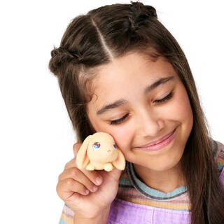 Foto 3 | Miniaturas Mama Surprise de Toy Little Live Pets con Conejito y Bebés - Venta Internacional