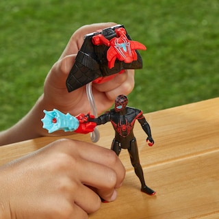 Foto 4 | Figura de Acción Marvel Spider-man Aqua Web Warriors Miles - Venta Internacional