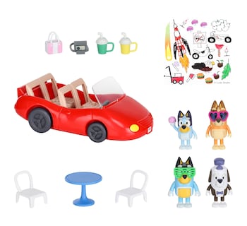 Foto 1 | Vehículo De Juguete Bluey Escape Convertible Con 4 Figuras Y Accesorios - Venta Internacional.