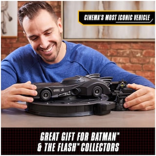 Foto 6 | Batmóvil Rc Car Dc Comics 1989 con Figura de Batman - Venta Internacional