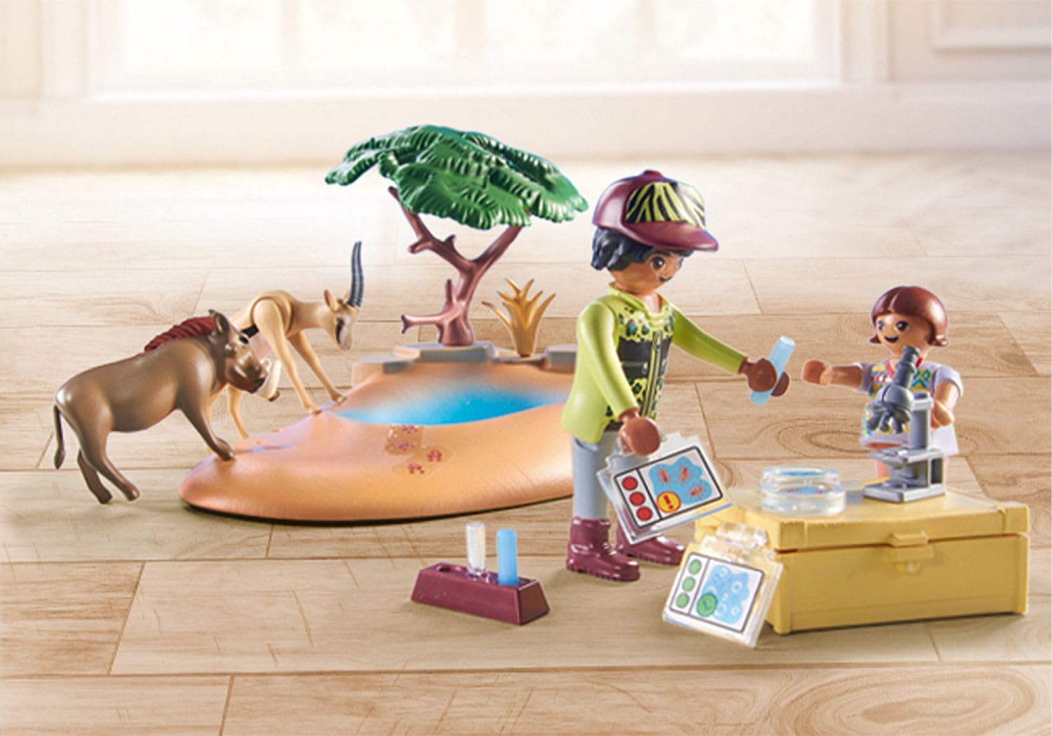 Foto 4 pulgar | Elefante De Juguete De Playmobil En El Pozo De Agua Con Lancha - Venta Internacional.