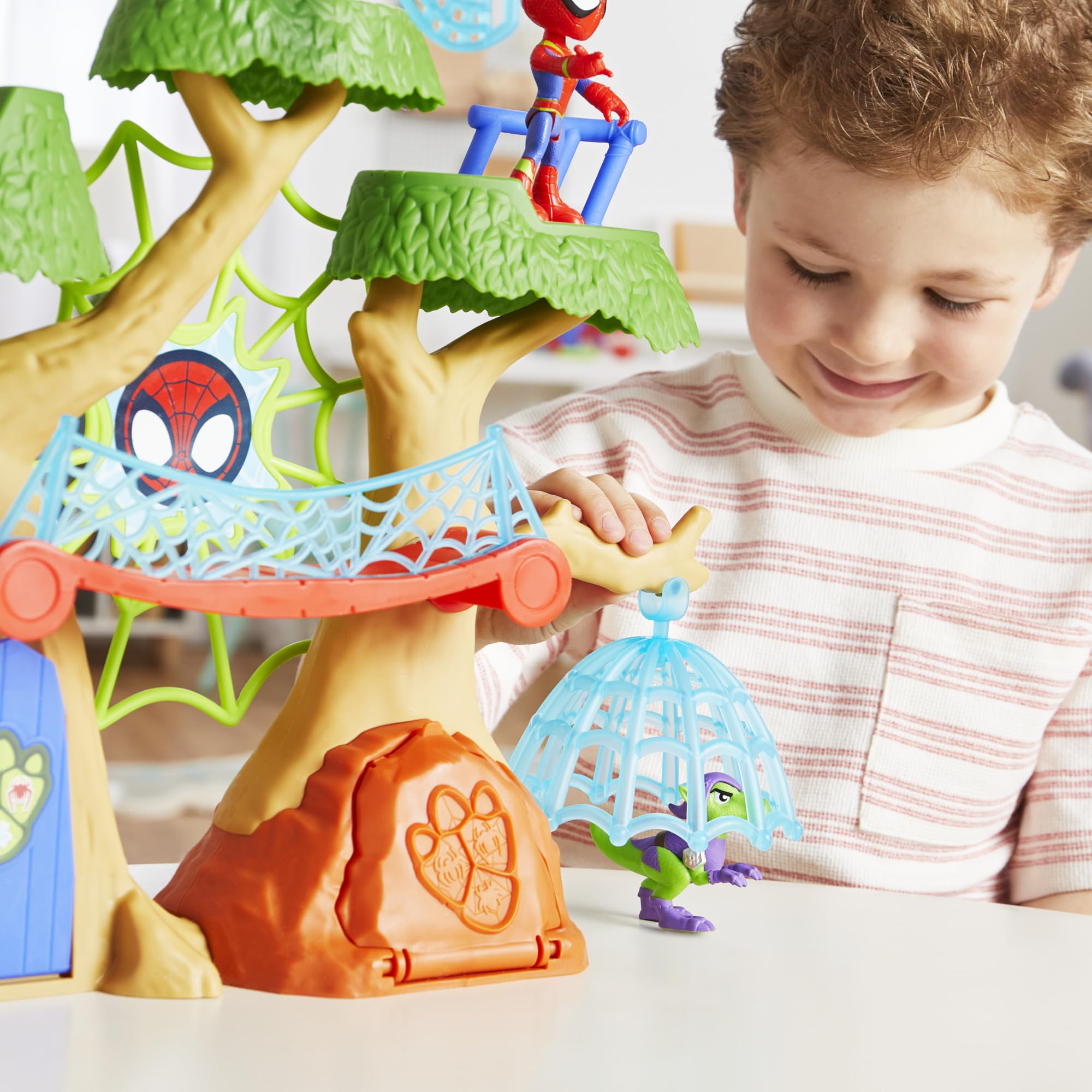 Foto 4 | Set De Juego Spidey Y Sus Increíbles Amigos Marvel Dino-webs - Venta Internacional.