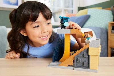 Foto 2 | Set De Juego Mattel Minecraft Minimode Rise Of The Warden Con 2 Minis - Venta Internacional.