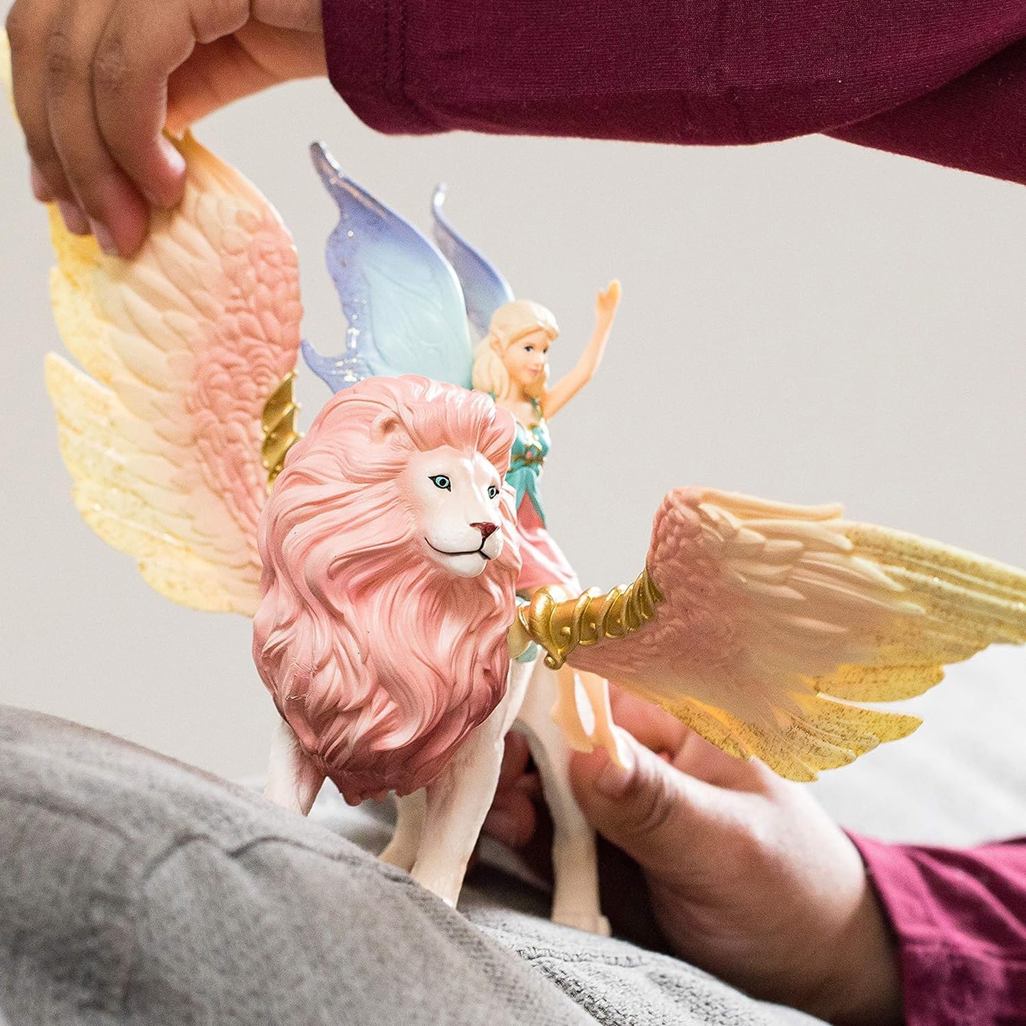 Foto 6 pulgar | Figura De Hada De Juguete Fairy In Flight On Winged Lion Schleich - Venta Internacional.