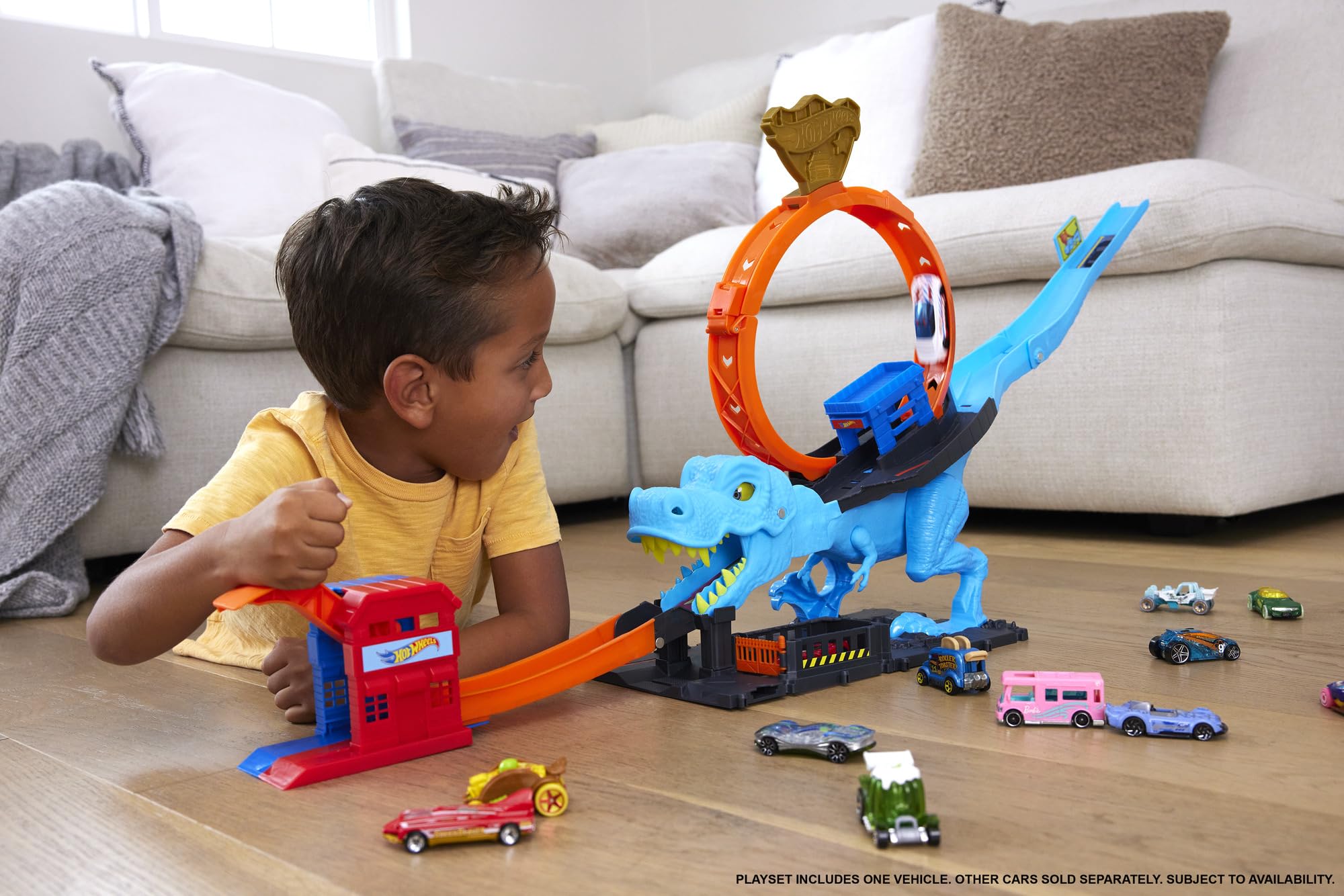 Foto 3 pulgar | Set De Atletismo Hot Wheels City Con 1 Coche De Juguete T-rex Loop Stunt - Venta Internacional.