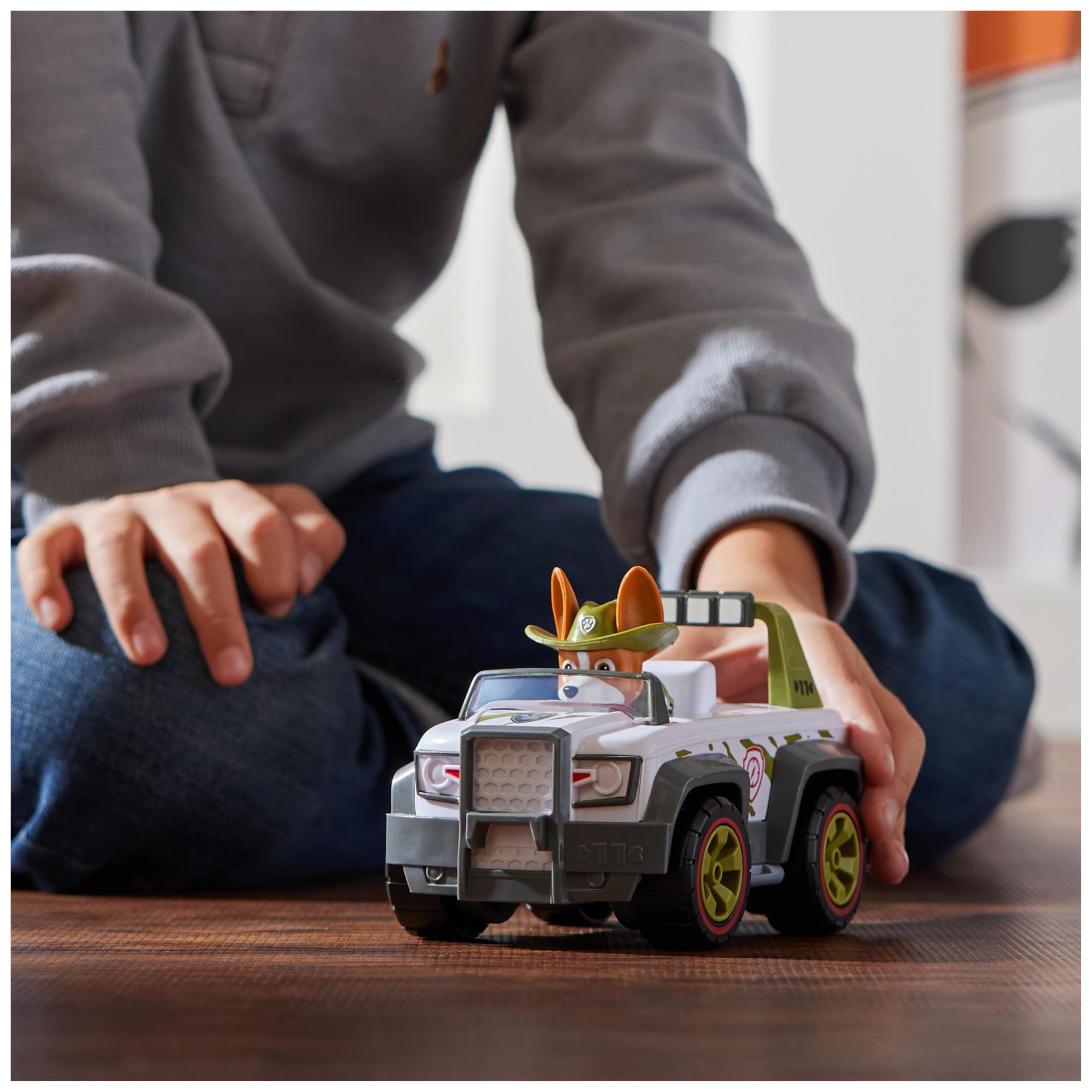 Foto 7 | Coche De Juguete Paw Patrol Jungle Cruiser Con Rastreador De Figuras De Más De 3 Años - Venta Internacional.