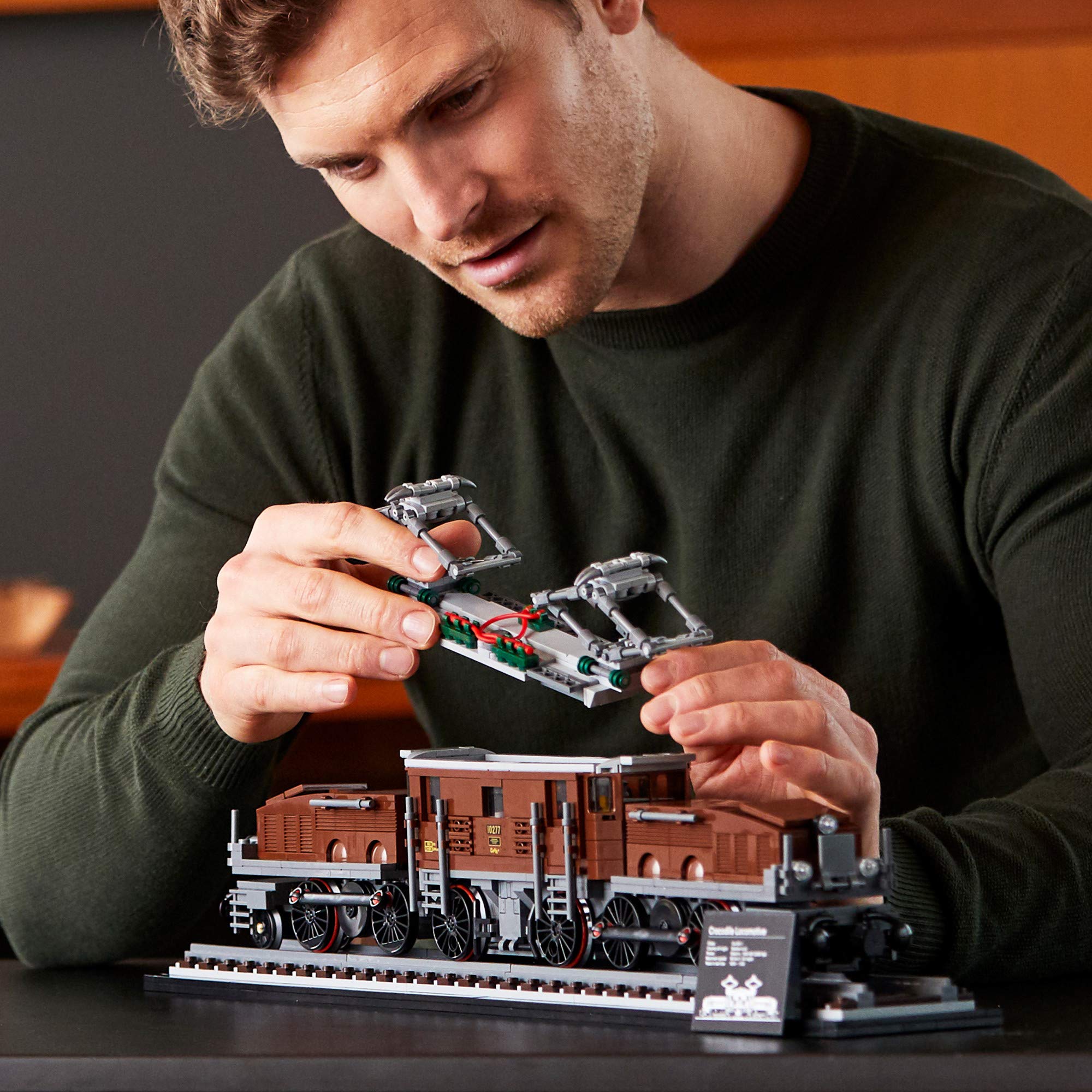 Foto 4 pulgar | Kit De Construcción Lego Crocodile Locomotive 10277 (1271 Piezas) - Venta Internacional.