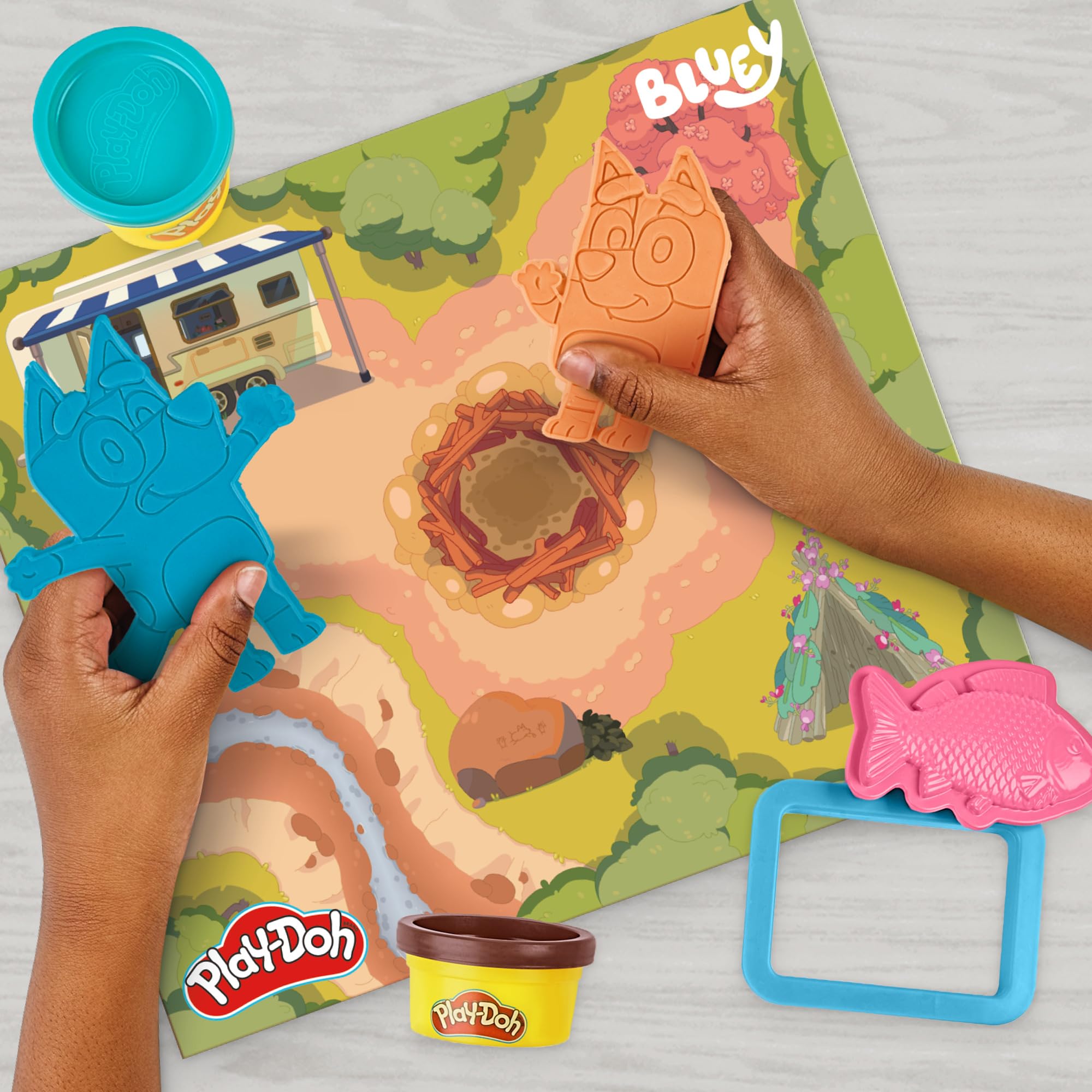 Foto 4 pulgar | Set De Juego Play-doh Bluey Goes Para Acampar Con Herramientas Para Fogatas Durante Más De 3 Años - Venta Internaciona