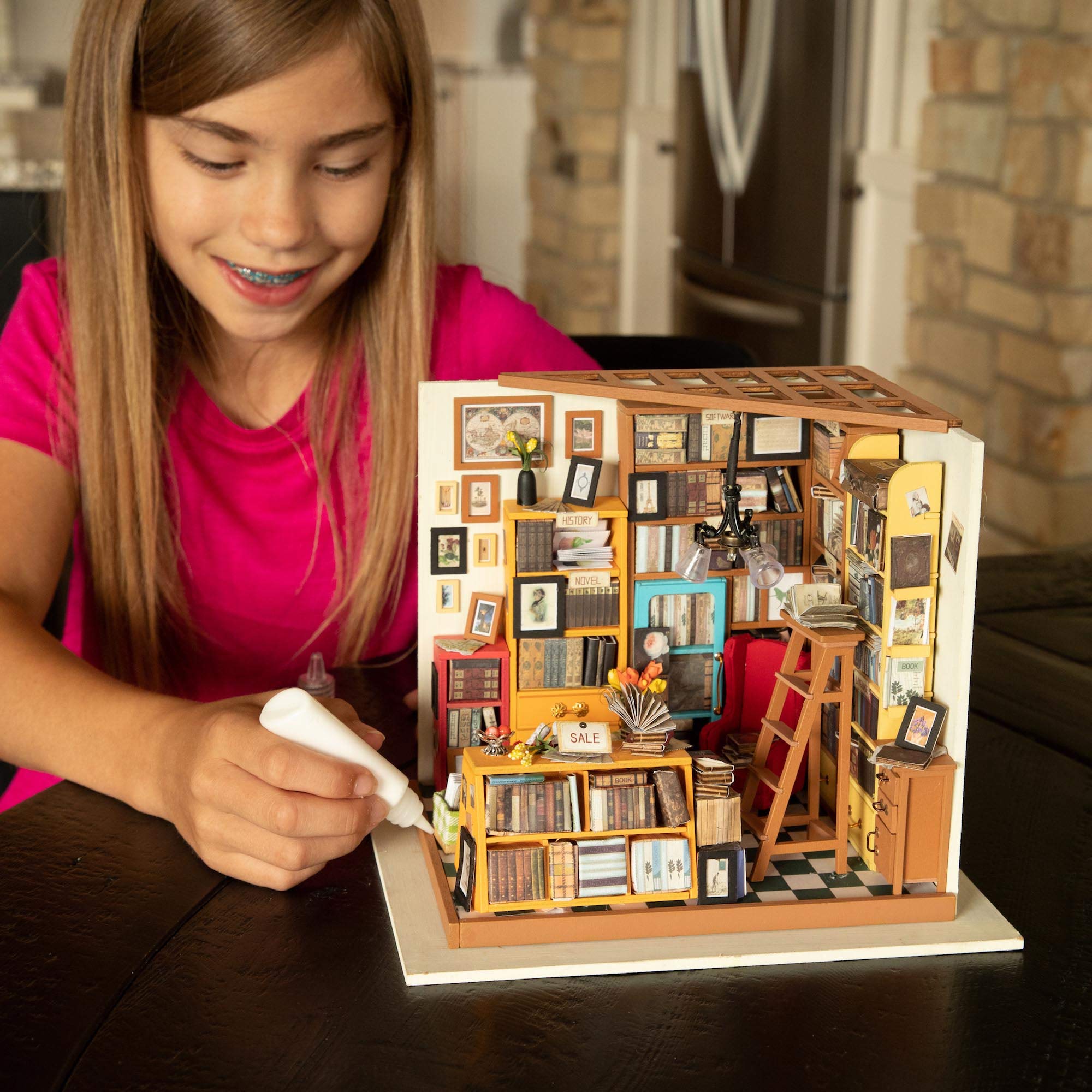 Foto 3 pulgar | Kit De Maquetas Fat Brain Toys Diy En Miniatura Harper's Library - Venta Internacional.
