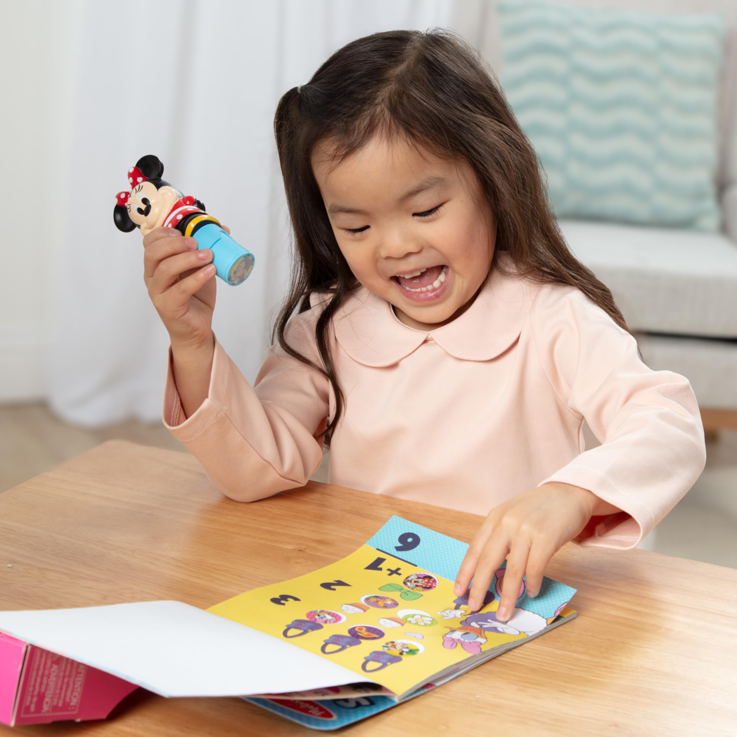 Foto 5 | Pegatina ¡guau! ™ Paquete Disney De Minnie Mouse: Melissa Y Doug - Venta Internacional.