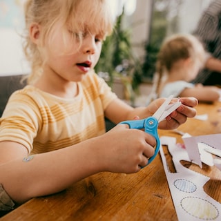 Foto 7 | Libro De Actividades Con 5 Tijeras Para Niños Fiskars Cut & Create - Venta Internacional.