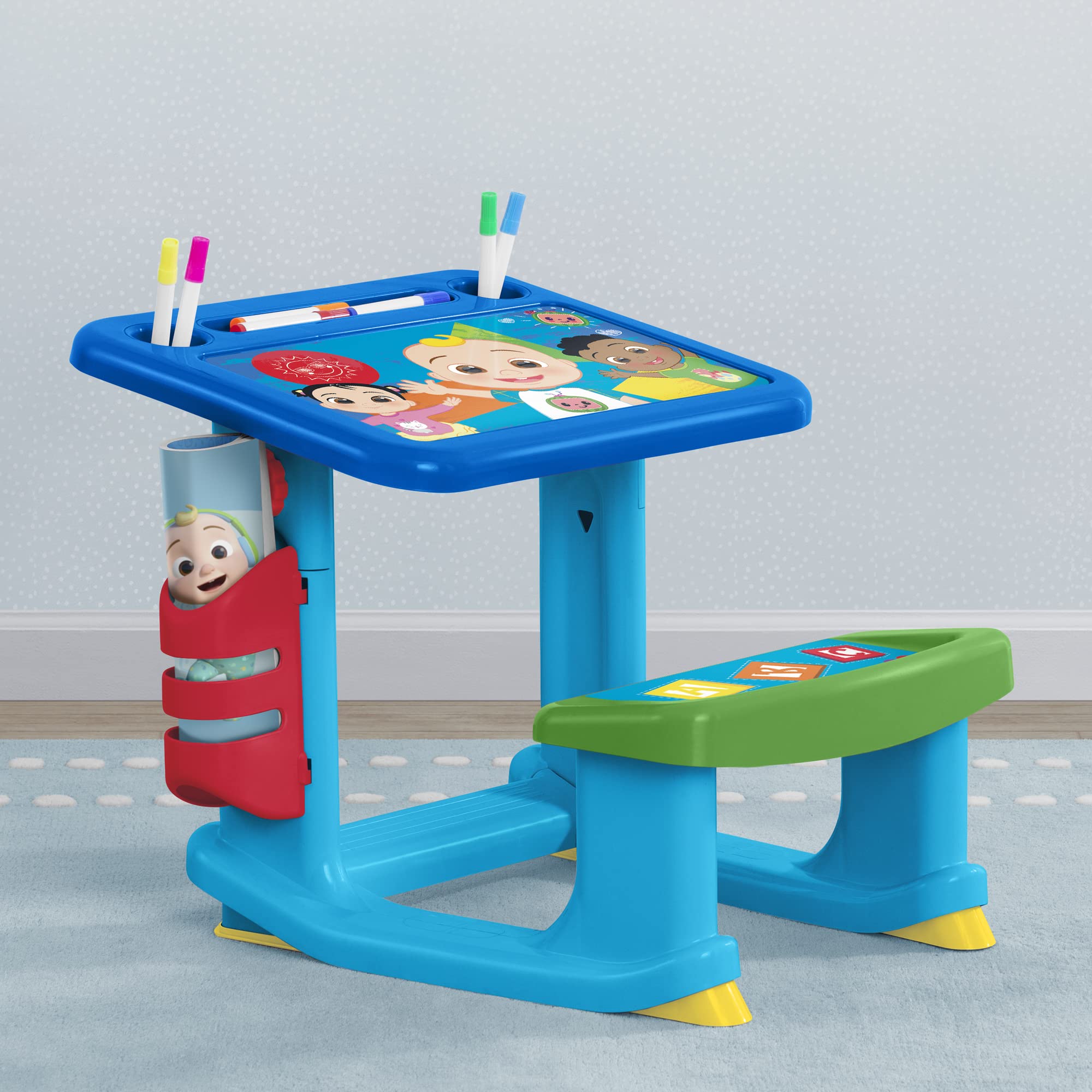 Foto 5 pulgar | Escritorio Delta Children Para Dibujar Y Jugar Cocomelon Con 10 Rotuladores - Venta Internacional.