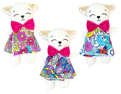 Foto 5 | Perro De Peluche Mandala 3 Vestidos Lavables Altus Peluche Blanco Con Plumones Juguete Educativo
