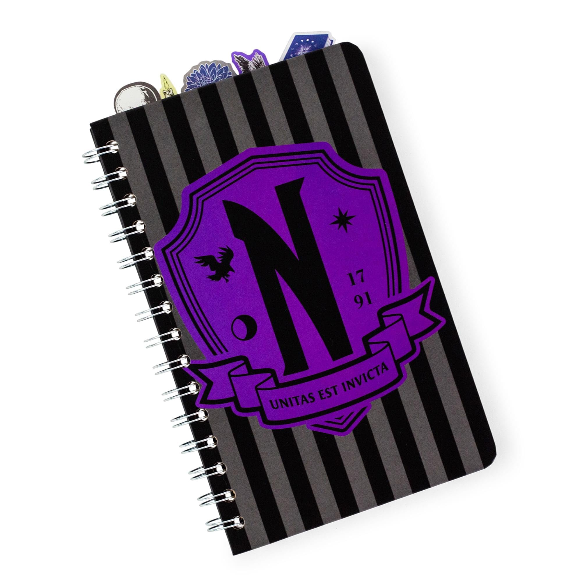 Foto 2 pulgar | Cuaderno Espiral Plateado Buffalo Addams Family Wednesday De 5 Pestañas - Venta Internacional.