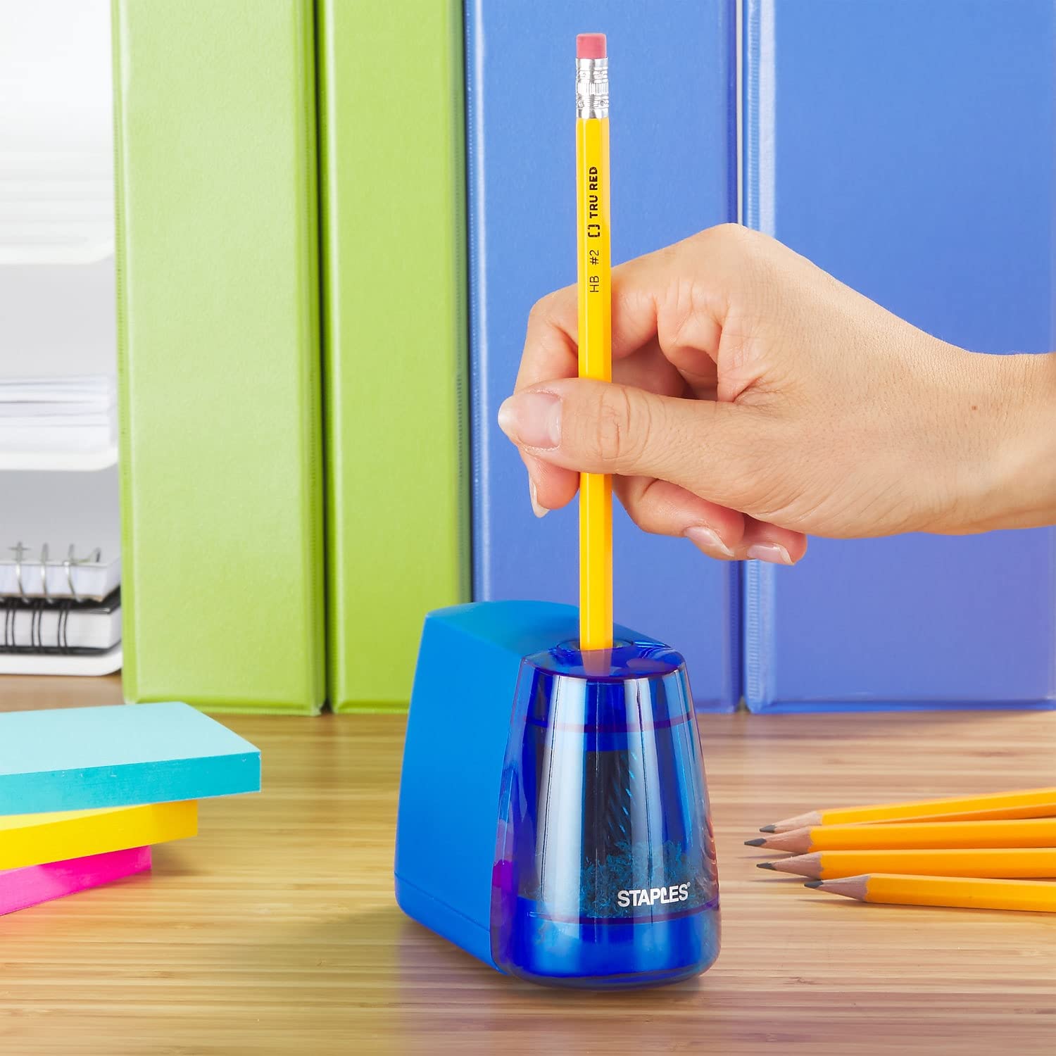 Foto 4 pulgar | Sacapuntas Con Pilas, Grapas, Paquete De 2 Unidades, 27661vs - Venta Internacional.