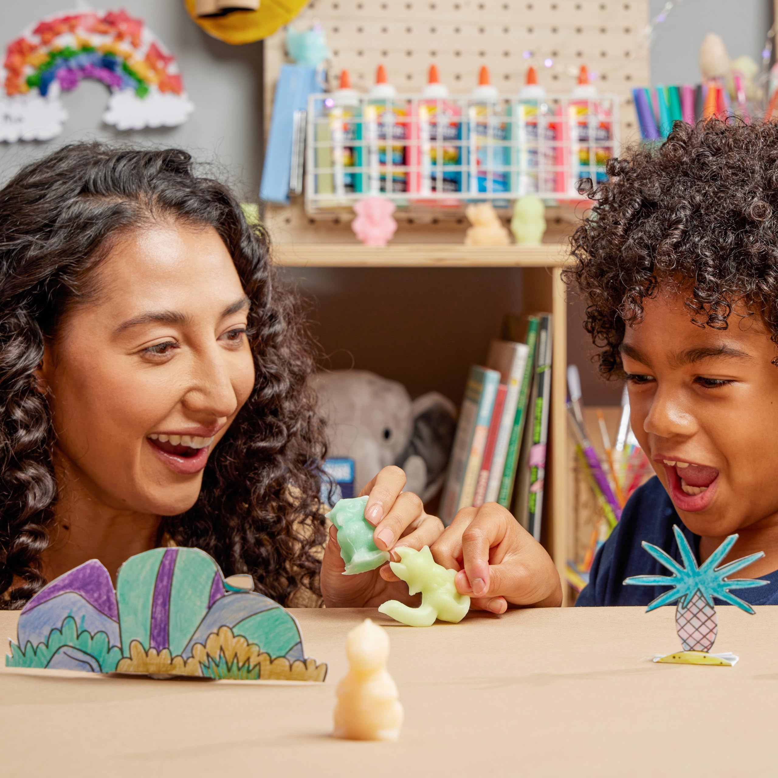Foto 7 pulgar | Kit De Actividades Elmer's Squishies Que Brillan En La Oscuridad Para Niños Mayores De 6 Años - Venta Internacional.